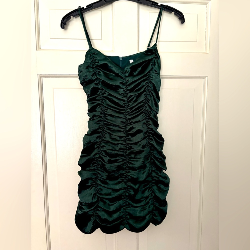 LUCY IN THE SKY EMERALD GREEN MINI DRESS